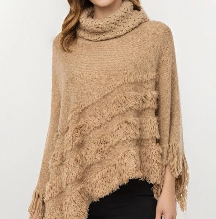 Coco + Carmen Fringe Western Boho Poncho Cape One Size OS Beige Knit Asymmetric