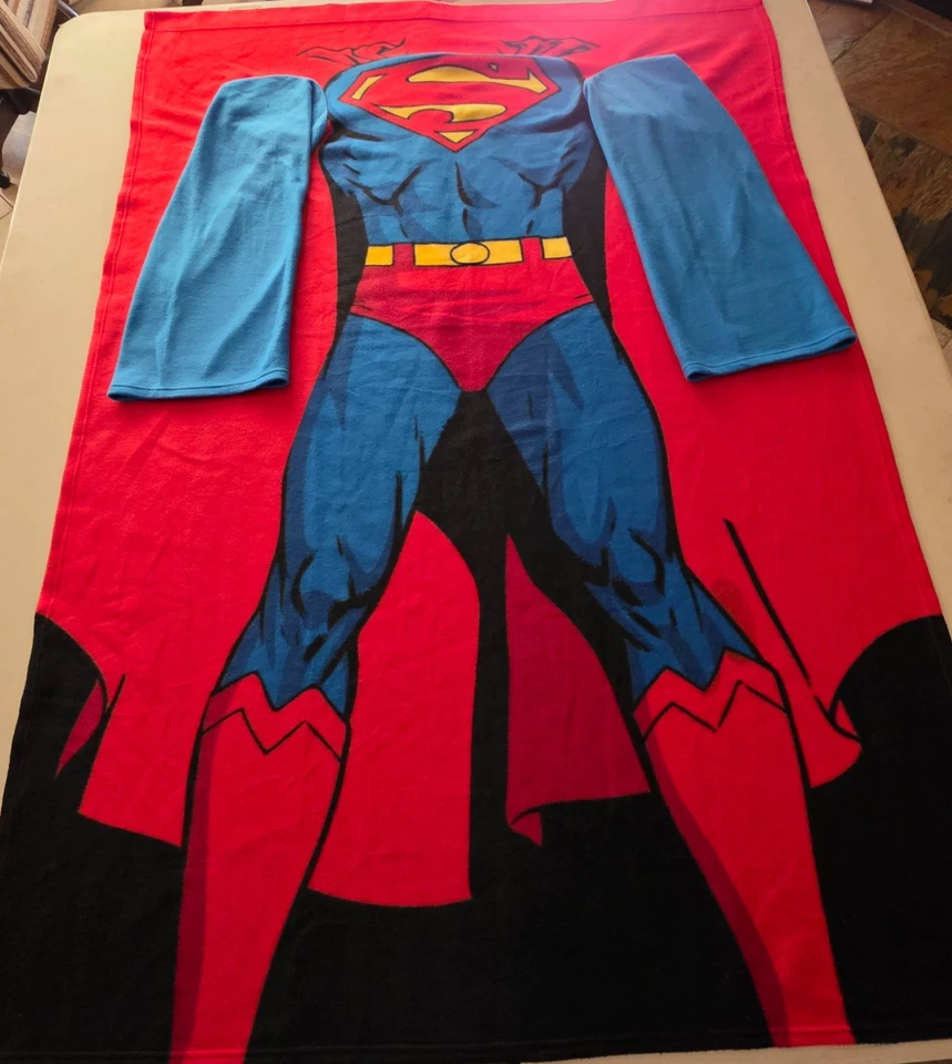 Manta polar portátil SUPERMAN para adultos ~ manga larga, espalda abierta Foto 3 de 4
