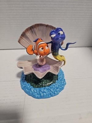 WDCC FINDING NEMO  I M FROM THE OCEAN   NEMO And GURGLE. MIB 