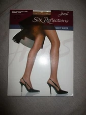 851B10 Hanes Silk Reflections Silky Sheer Control Top ReInfcd Toe EF CafeAuLait