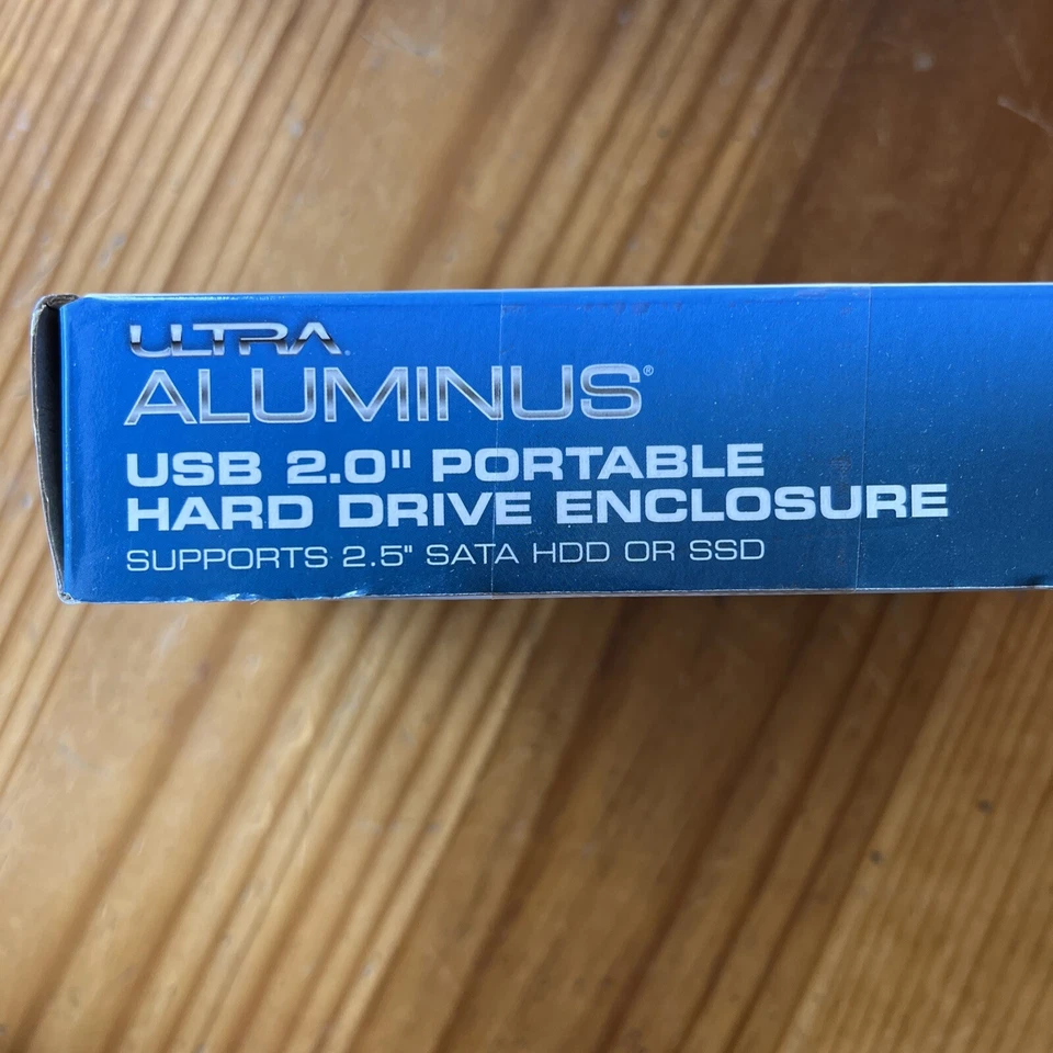 Set of 2, Ultra Aluminus USB 2.0 portable hard drive enclosure - Image 4 of 4
