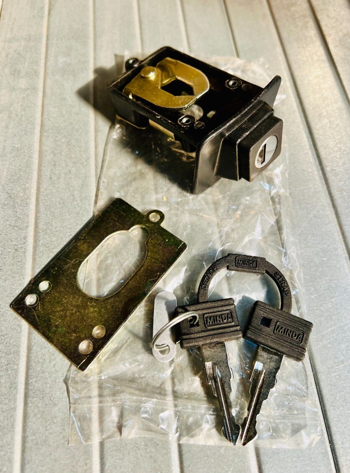 Foto 1 di 2