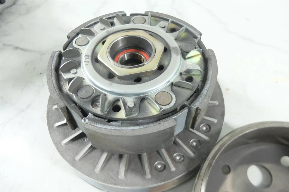 12 Aprilia Mana 850 GT ABS polea embrague trasero secundario Foto 4 de 4