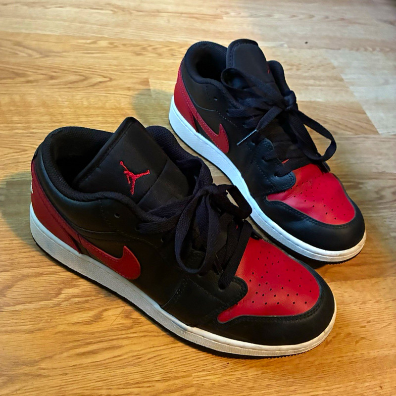 JORDAN 1 LOW BRED