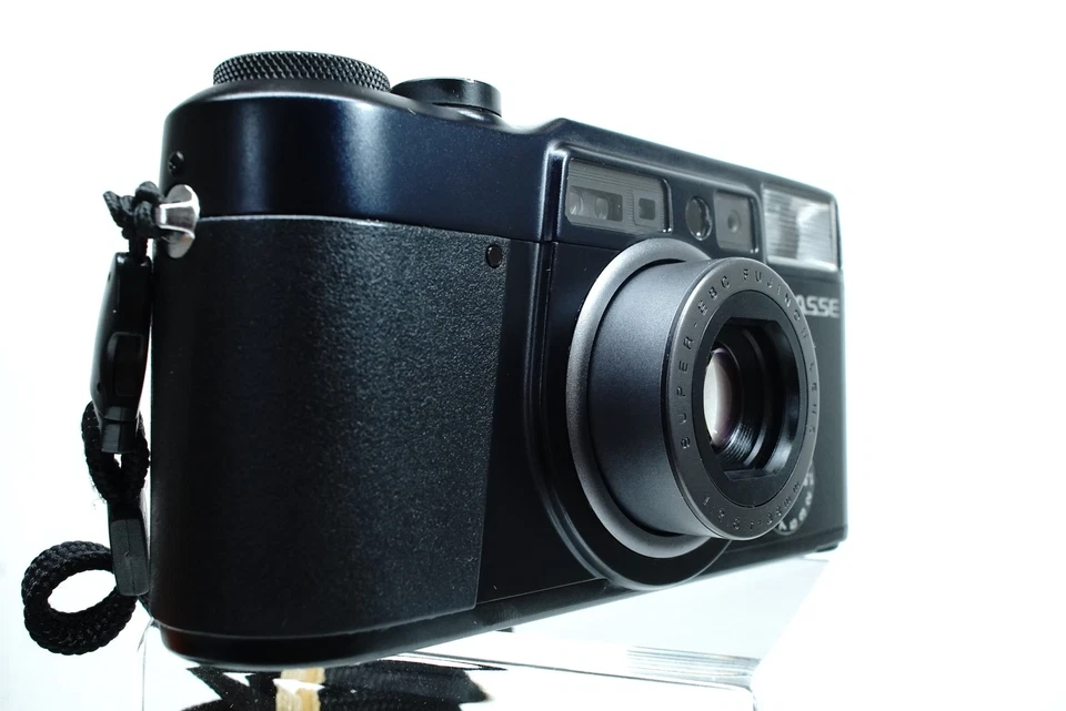 [Excelente COMO NUEVA con correa] Cámara fotográfica FUJIFILM KLASSE negra apuntar y disparar 35 mm de Japón Foto 3 de 4