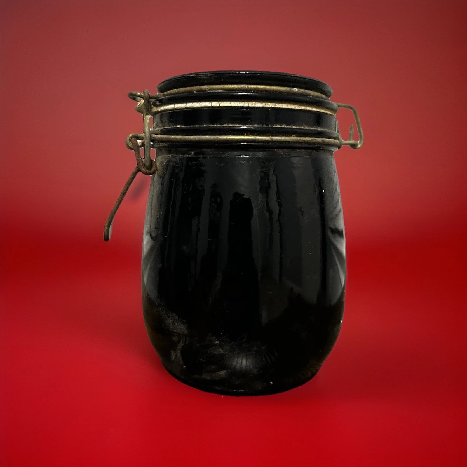Black Glass Round Canning Jar Solid Pattern with Metal Lid Vintage
Opens in a new window or tab