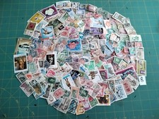 200 TIMBRES ETRANGERS OBLITERES N°704