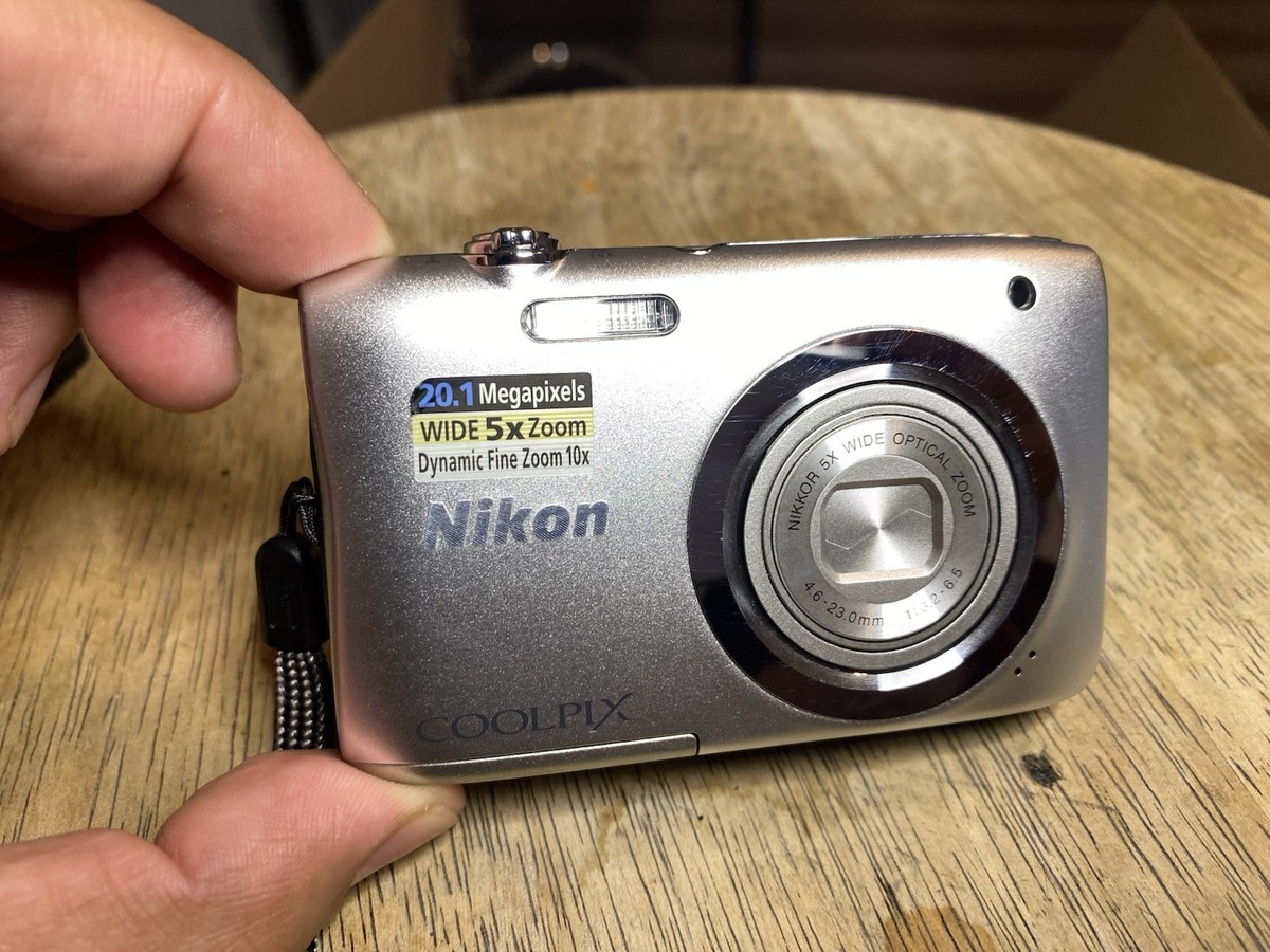 Nikon COOLPIX A100 Compact Digital Camera Silver 20.0MP Tested