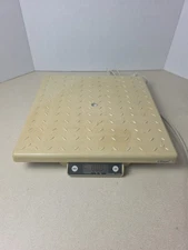 Fairbanks SCB-R9000-ADV Ultegra 150 lb Digital Shipping Bench Scale 115/230V