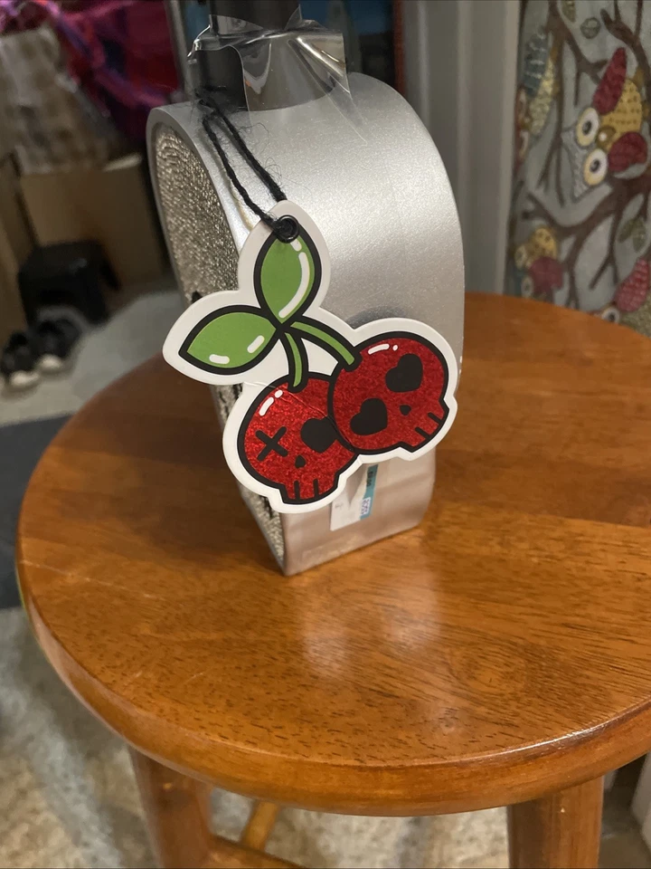 Decorative Rhinestone Skull Soap Dispenser - NWT - Image 3 of 4