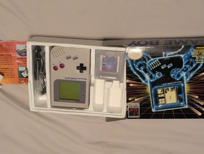 Original 1980s Nintendo Gameboy DGM-01 Gray with Tetris Case