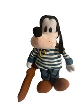 Disney Parks/World Pirates of the Caribbean Goofy 14  Plush Vintage New