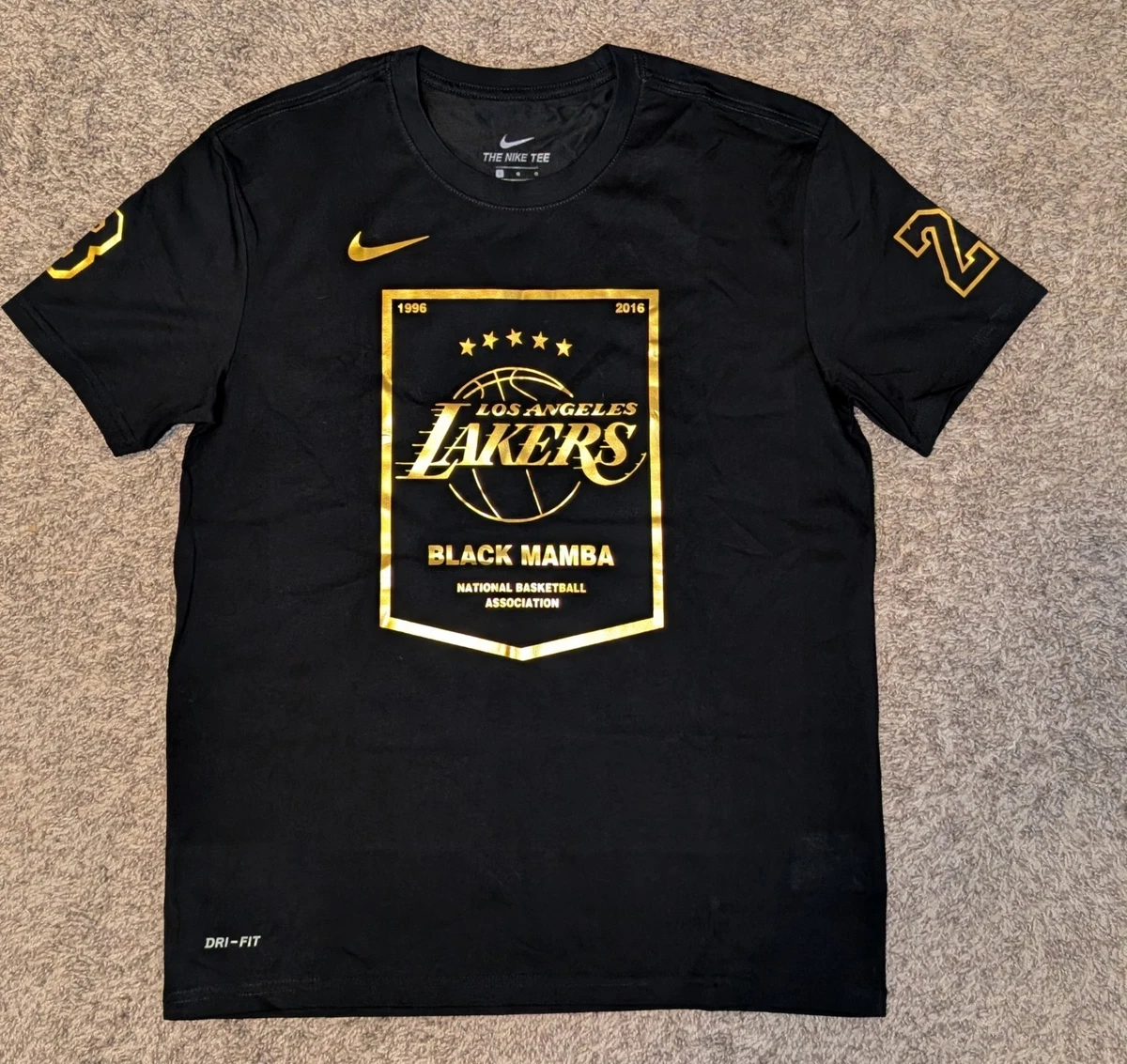Nike Tshirt noir Nike taille S Noir - Vêtements T-shirts manches
