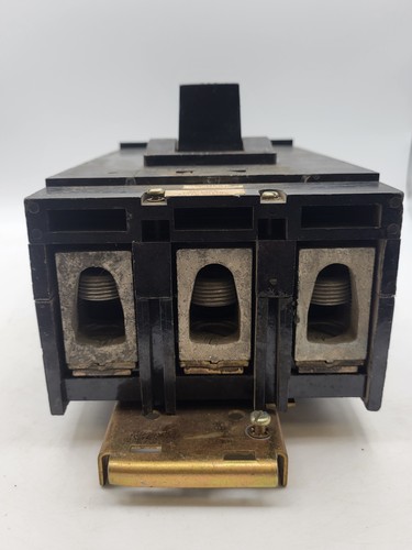 Square D LA36250 I-Line Circuit Breaker 250A 3P 600V Type LA Black - Picture 16 of 17