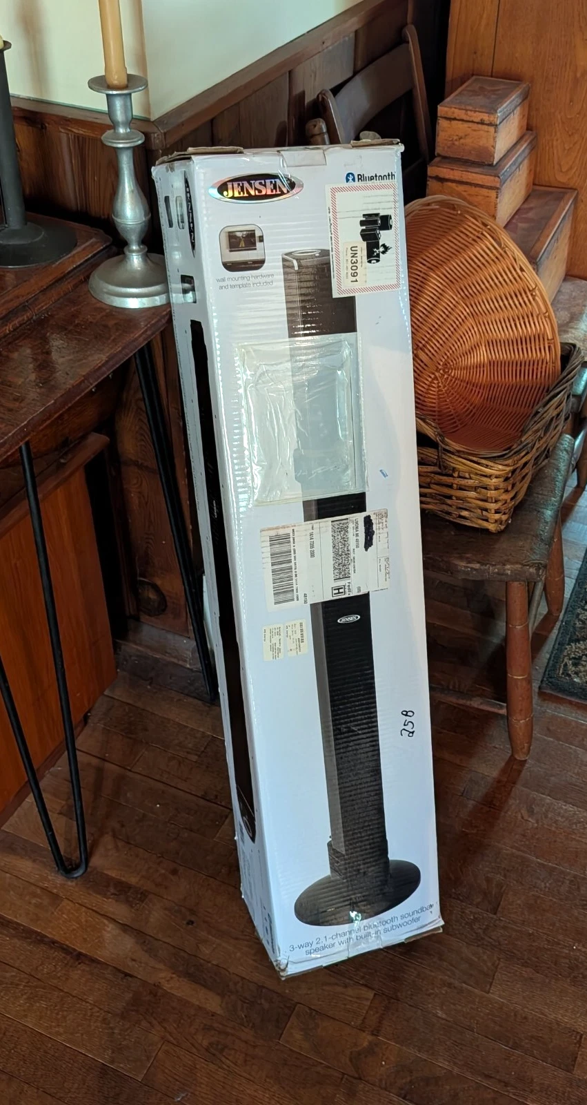 Wall Mountable 2.1-Channel Bluetooth Sound Bar Speaker with Built-In Subwoofer - Thumbnail 5