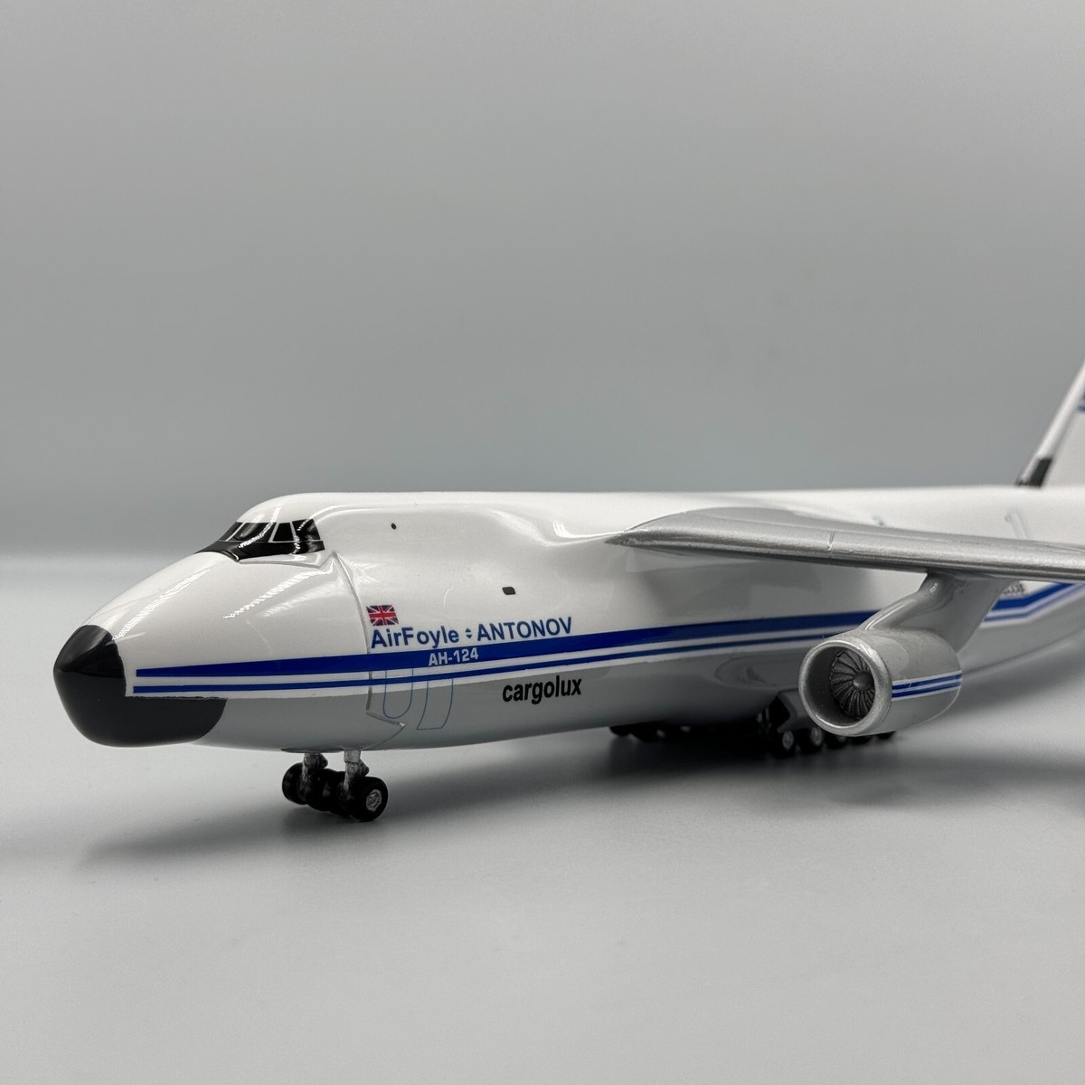 Limited edition aircraft model Antonov An-124 AirFoyle USSR