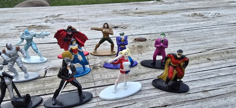 Jada Toys Marvel Avengers Nano Metalfigs Die-cast Metal 21 Piece Batman Joker - Image 4 of 4