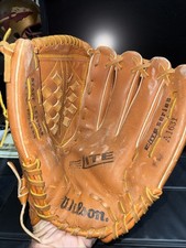 Wilson Elite Series A1631 13.5” Baseball Glove Crown Web Staff Leather RH