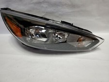 Headlamp Black Bezel Rh Passenger Fit 2015-18 Ford Focus F1ez13008b Fo2503337 Headlamp Black Bezel Rh Passenger Fit 2015-18 Ford Focus F1ez13008b Fo2503337