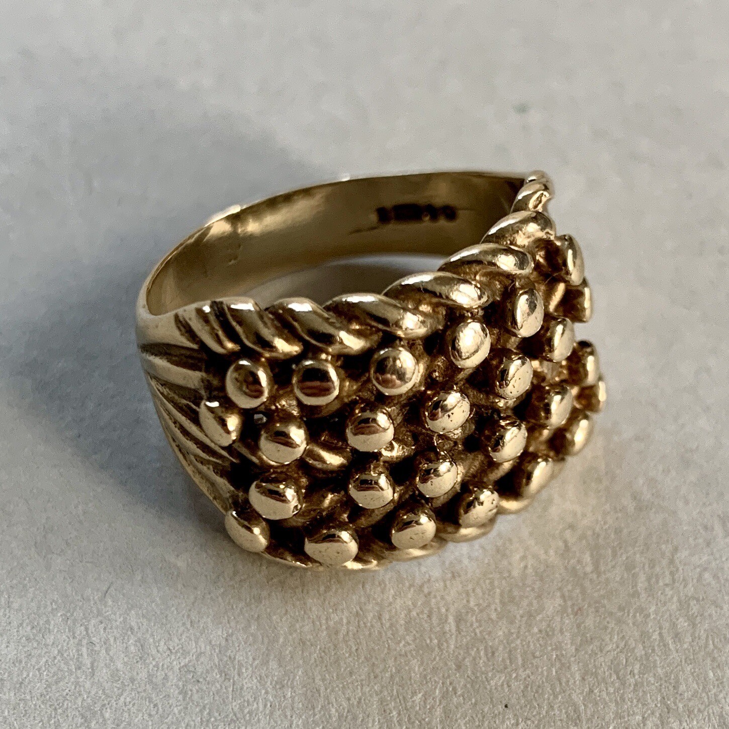 9ct Gold Keeper Ring Vintage Heavy 11.58g 4 Rows Size S Hallmarked 1971