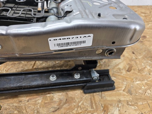 DODGE CHARGER SXT 15-23 OEM FRONT LEFT DRIVER SEAT TRACK FRAME RAIL DRIVE MOTOR - Picture 4 of 6