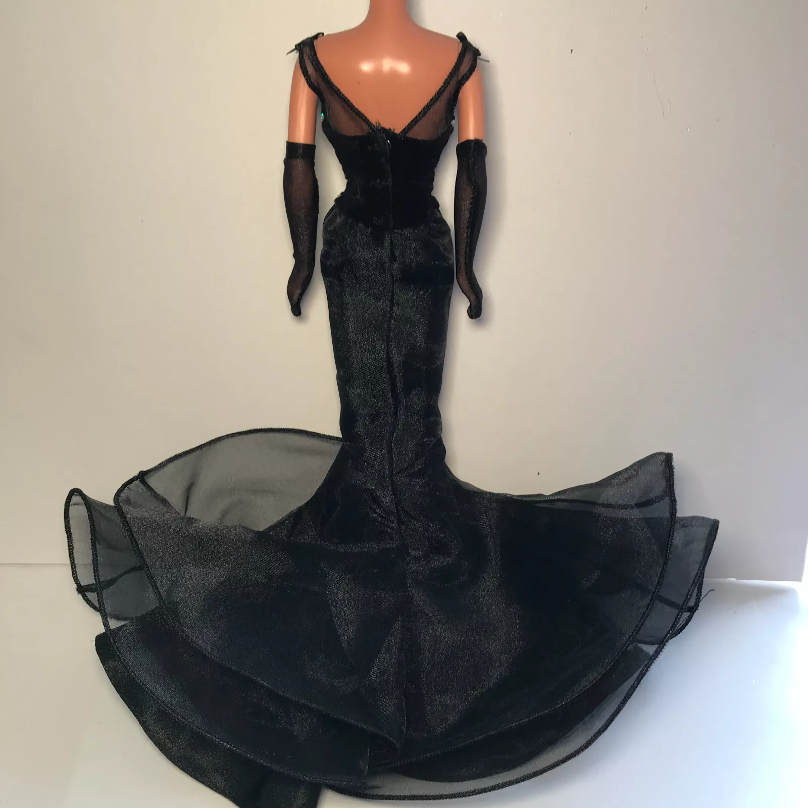  40th anniversary evening gown tights gloves silver 