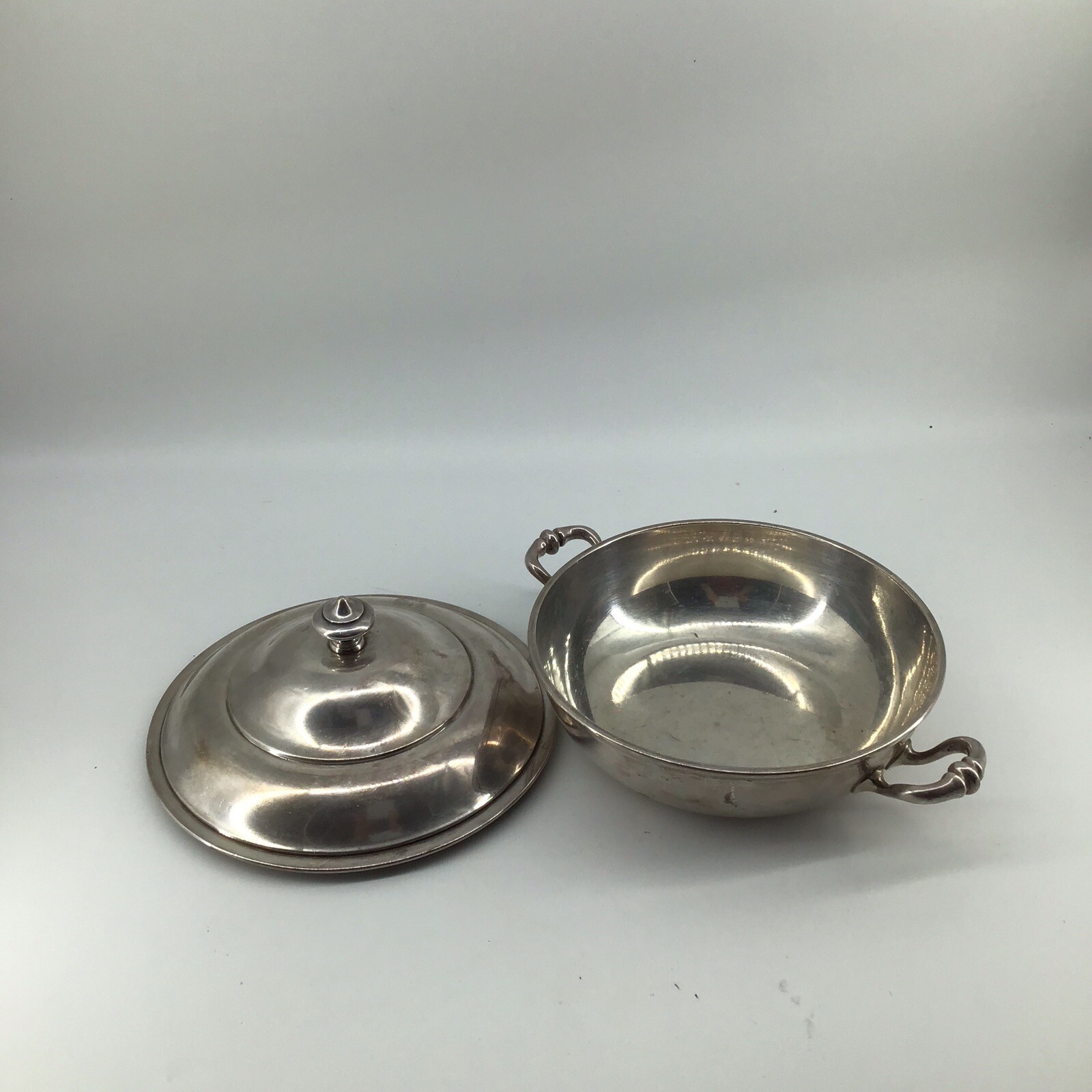 ART KRUPP BERNDORF Decò Silver Plate Tureen With Lid  100 Cl/Qt German