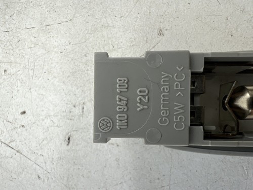 2010-2014 Volkswagen Golf Front Left Ir Right Sun Visir Light OEM. - Picture 6 of 6