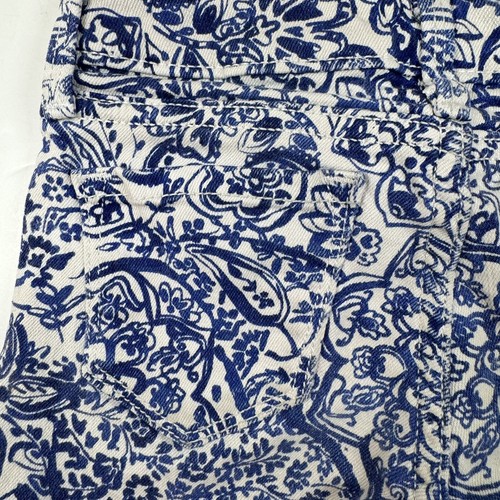 Gap Kids Youth Girls Preowned Denim Blue Paisley Shorts Size 5 - Picture 10 of 10