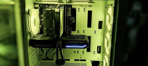 💻 PC GAMER VIBOX - HAUT DE GAMME - RTX 4070 SUPER / i9 - TRÈS BON ÉTAT, 10 MOIS - Afbeelding 21 van 24
