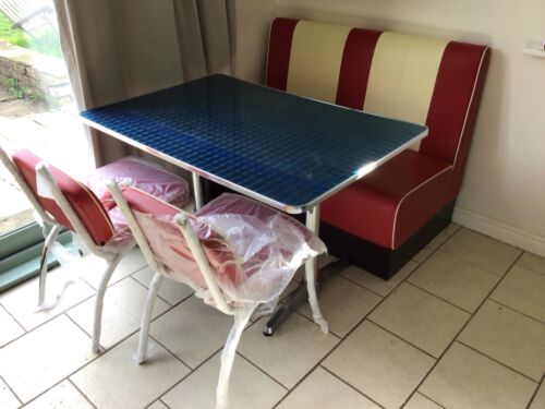 50s retro American Diner booth set 2 seater 2 chairs & table NEW other red/cream - Picture 1 of 11