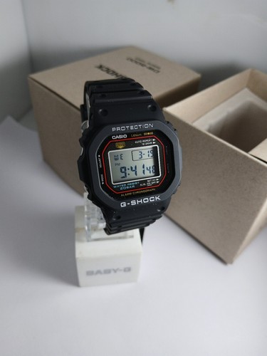 Casio G-Shock REVIVAL Original 1983 model New version Man's watch DW5000R-1A - Picture 2 of 9