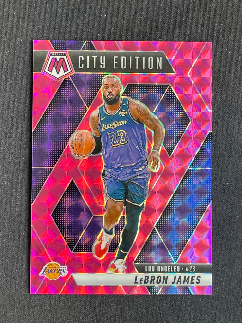 LeBron James 2024-25 Panini Mosaic City Edition Pink Mosaic Prizm 161/175 #286