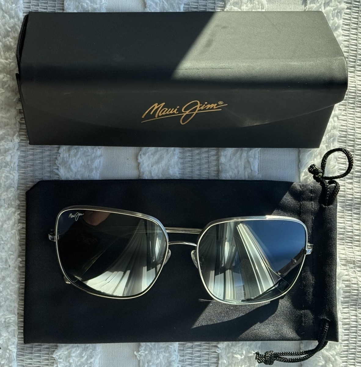 Maui Jim Triton MJ 546 17 Titanium Silver Frame + Grey Polarized