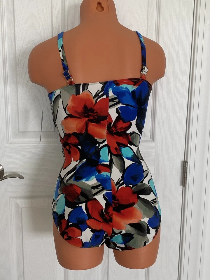 Traje de baño INC 8 a 10 multicolor 1 pieza cuello en V copa suave nuevo con etiquetas Foto 2 de 4