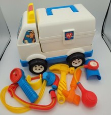 1997 Toys R Us Geoffrey Toy Ambulance with Medical Kit Complete Doctor
