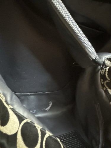 Bolso de hombro Coach Ashley Signature de cuero negro forrado de satén F15510 - Imagen 11 de 13