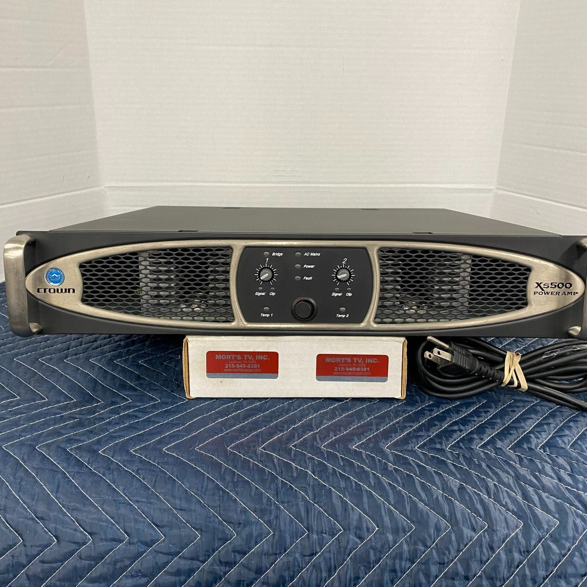 CROWN XS500 STEREO POWER AMPLIFIER - 400WATT IN 8 OHMS - SERVICED