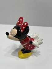 Disney Kissing Minnie Salt Pepper Shaker Ceramic Red Pocket Dot