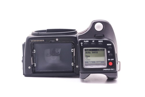 Fujifilm GX645AF Medium Format Camera Body - Picture 10 of 11
