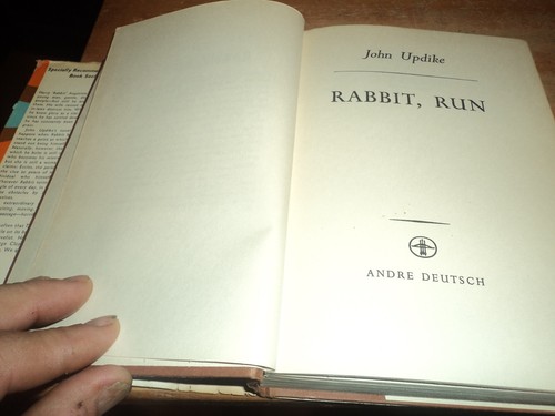 @@@ RABBIT RUN JOHN UPDIKE 1st EDITION 1961 ANDRE DEUTSCH VGC @@@ - Picture 3 of 6