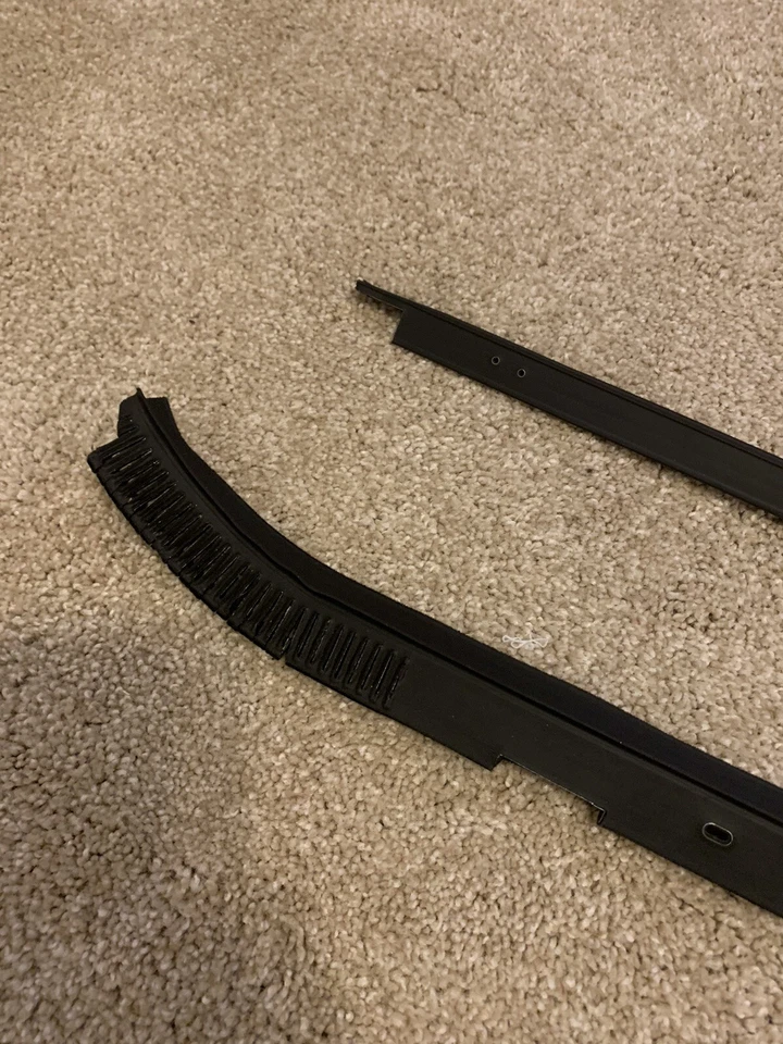 New For 80's Caprice Custom Cruiser Electra Wagon Tailgate Window Weatherstrip - Image 3 of 4