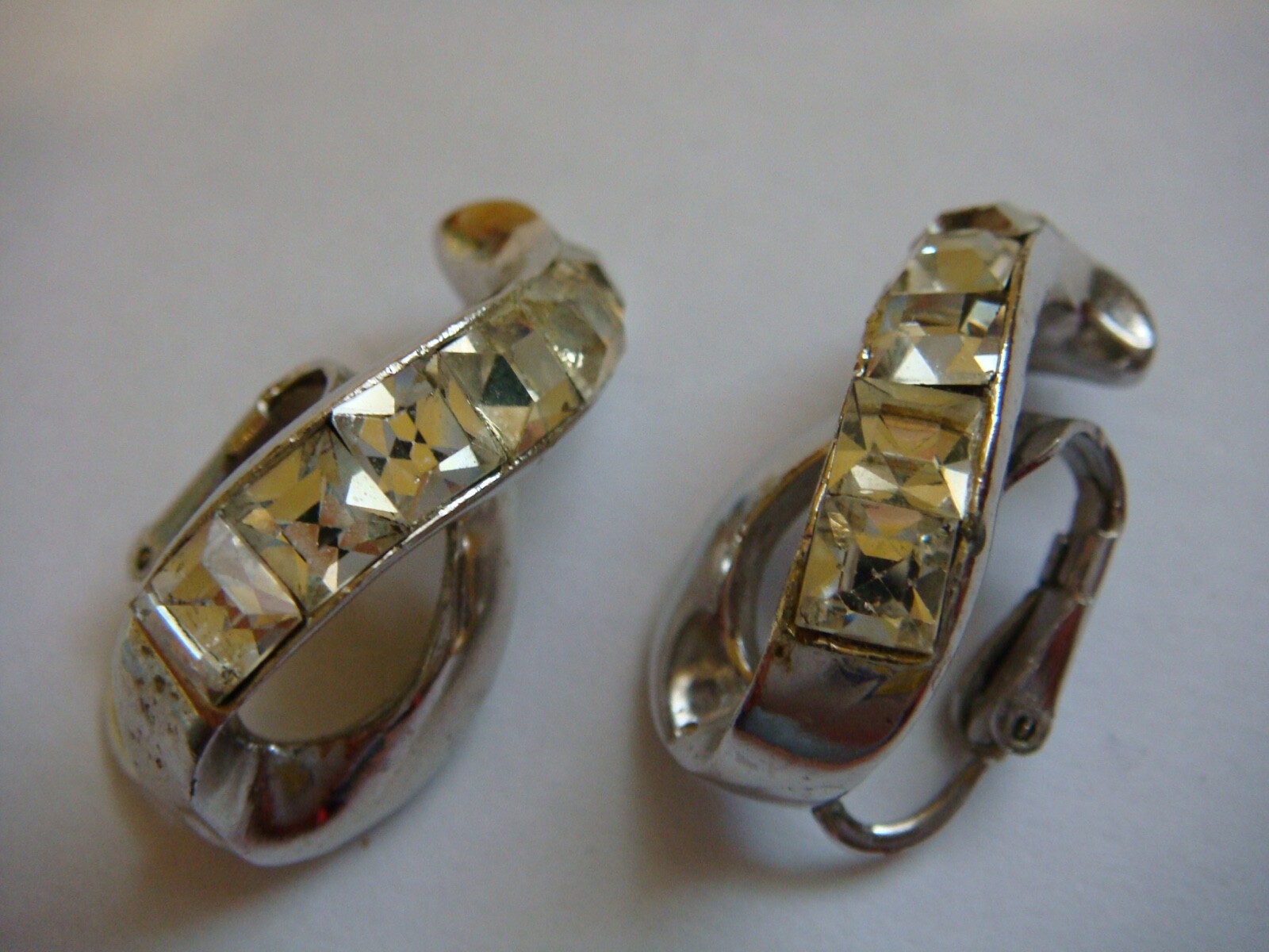 VINTAGE SIGNED CORO RECTANGULAR RHINESTONE CLIP O… - image 3