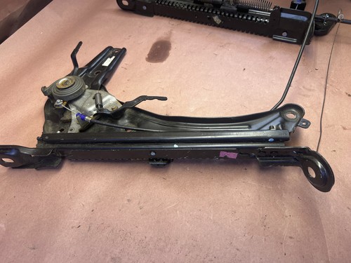 98 Honda Prelude Front RIGHT Seat Track Rail Mounting Bracket Passenger 97-01 - Bild 12 von 13