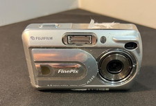 Fujifilm FinePix A340 4MP Digital Camera Silver Untested