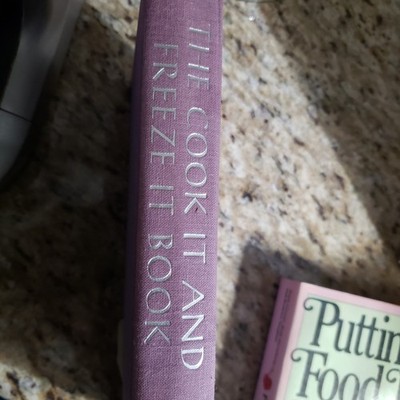 Vintage *** 1972 - THE COOK IT AND FREEZE *** Cookbook by Margaret Deeds Murphy