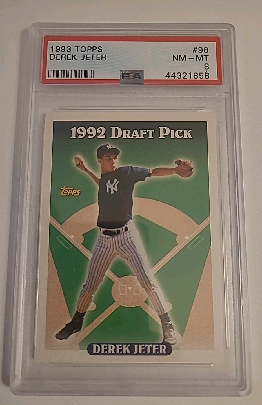Derek Jeter Rookie gold Card 1993 Topps  #98 PSA 8