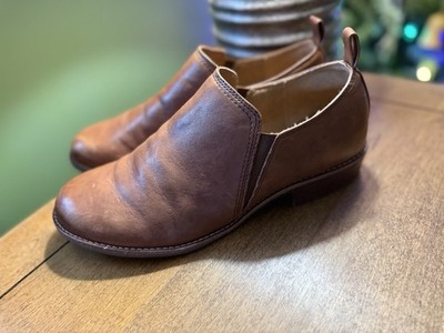 Sofft Naisbury slip-on leather booties in the Cafe or Luggage brown color