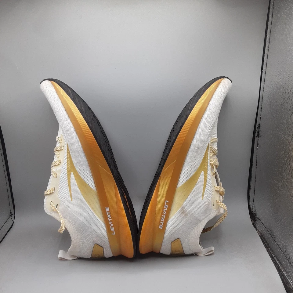 Brooks Levitate 4 Zapatos Mujer Talla 8 Blanco Dorado Tenis para Correr Tejidos Foto 4 de 4