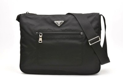 Prada Triangle Logo NERO #102
